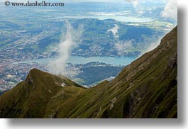 images/Europe/Switzerland/Lucerne/MtPilatus/church-on-mtn-06.jpg