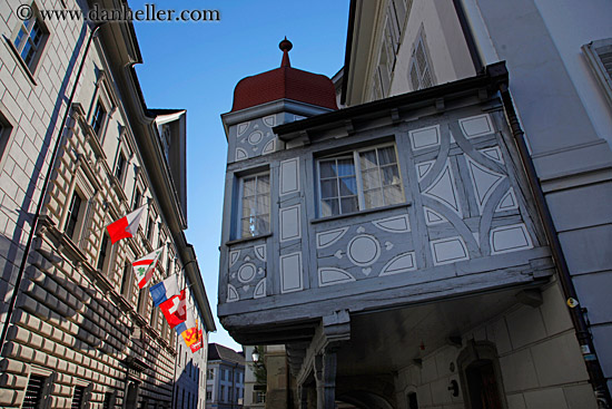 swiss-architecture-n-flags.jpg