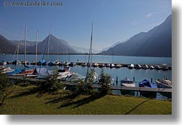 images/Europe/Switzerland/Misc/boats-in-harbor.jpg