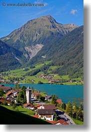 images/Europe/Switzerland/Misc/lungern-river-n-mtn-03.jpg