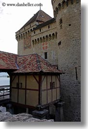 images/Europe/Switzerland/Montreaux/ChateauDeChillon/chateau-de-chillon-entry.jpg
