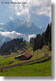 images/Europe/Switzerland/Murren/Scenics/train-track-n-mtns-01.jpg