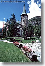 images/Europe/Switzerland/Zermatt/zermatt-church.jpg