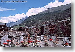 images/Europe/Switzerland/Zermatt/zermatt-graveyard.jpg