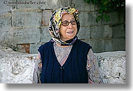 images/Europe/Turkey/Fethiye/old-turkish-woman-2.jpg