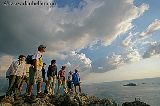 people-overlooking-ocean-1.jpg