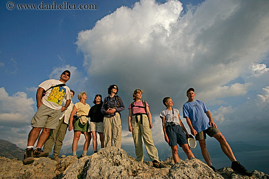 people-overlooking-ocean-3.jpg