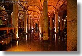 images/Europe/Turkey/Istanbul/BasilicaCistern/arches-n-pillars-2.jpg