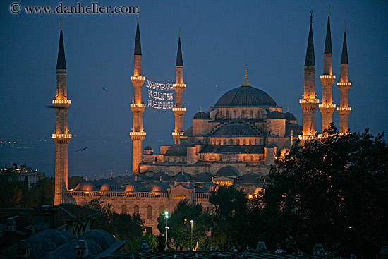 mosque-at-dusk-2.jpg