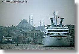 images/Europe/Turkey/Istanbul/Bosphorus/boat-4.jpg