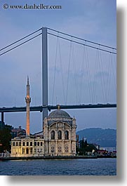images/Europe/Turkey/Istanbul/Mosques/buyukmecidiye-mosque-2.jpg