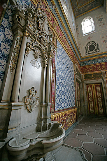 marble-fountain-on-wall.jpg