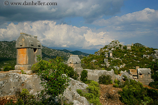 lycian-stone-tombs-2.jpg