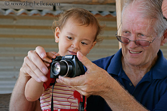 man-toddler-digital-camera-4.jpg