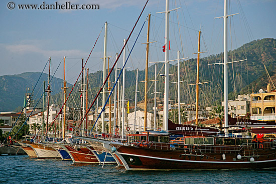 marmaris-port-3.jpg