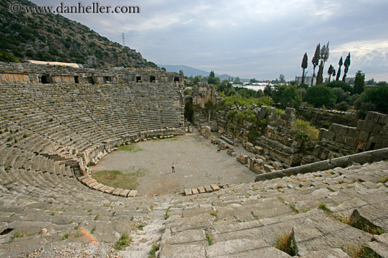 amphitheater-1.jpg