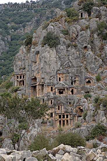 old-myra-cave-tombs-2.jpg