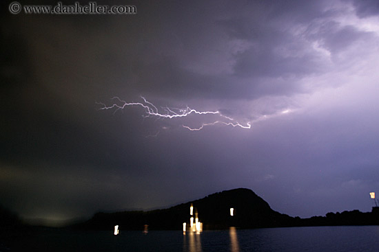 lightning-storm-1.jpg