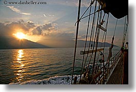 images/Europe/Turkey/OceanScenics/ocean-sunset-n-clouds-04.jpg