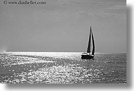 images/Europe/Turkey/OceanScenics/sparkle-ocean-sailboat-bw.jpg