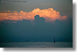 images/Europe/Turkey/OceanScenics/sunset-clouds-n-boat-3.jpg
