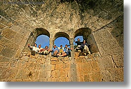 images/Europe/Turkey/WtGroup/Group/tour-group-n-arch-window-ruins-4.jpg