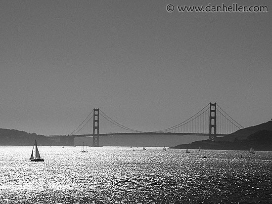 ggb-sailboats-bw.jpg