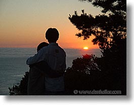 images/Fujipix/Misc/sunset-couple.jpg