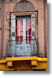 images/LatinAmerica/Argentina/BuenosAires/LaBoca/DoorsWindows/balcony-door-1.jpg