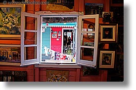 images/LatinAmerica/Argentina/BuenosAires/LaBoca/DoorsWindows/painter-studio-window.jpg