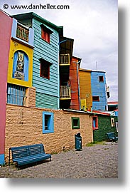 images/LatinAmerica/Argentina/BuenosAires/LaBoca/PaintedTown/corrugated-metal-2.jpg
