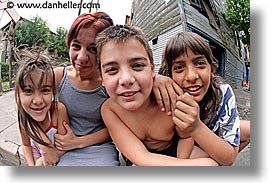 images/LatinAmerica/Argentina/BuenosAires/LaBoca/People/Kids/la-boca-kid-6c.jpg