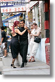 images/LatinAmerica/Argentina/BuenosAires/LaBoca/People/TangoDancers/tango-dancers-3c.jpg