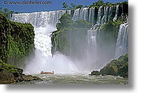 images/LatinAmerica/Argentina/Iguazu/Boats/boat-ride-11.jpg