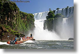 images/LatinAmerica/Argentina/Iguazu/Boats/boat-ride-17.jpg