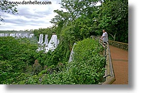 images/LatinAmerica/Argentina/Iguazu/Viewing/iguazu-path-1.jpg