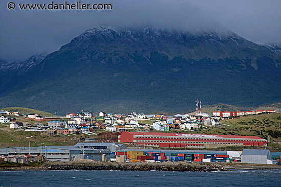 ushuaia-port.jpg