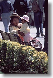 images/LatinAmerica/Bolivia/LaPaz/People/mom-baby.jpg