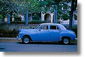 images/LatinAmerica/Cuba/Cars/blue-7.jpg