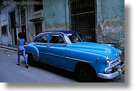 images/LatinAmerica/Cuba/Cars/blue-engines.jpg