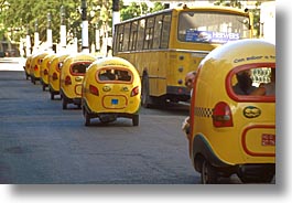 images/LatinAmerica/Cuba/Cars/coco-cab-d.jpg
