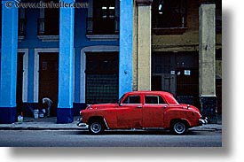 images/LatinAmerica/Cuba/Cars/red-blue-yellow.jpg