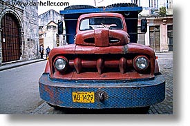 images/LatinAmerica/Cuba/Cars/red-truck-1.jpg