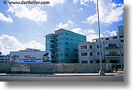 images/LatinAmerica/Cuba/CityScenes/anti-american-billboard.jpg