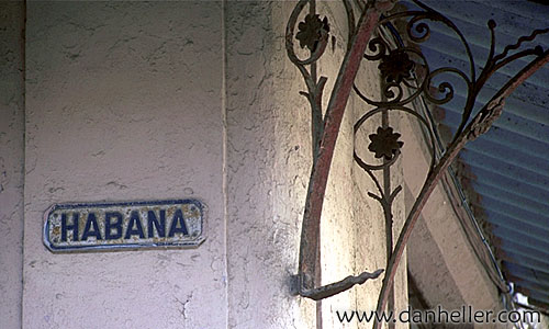 habana-street.jpg