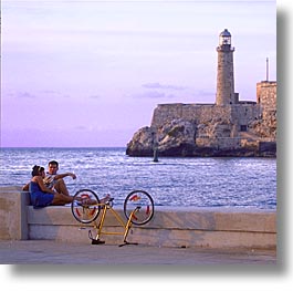 images/LatinAmerica/Cuba/Malecon/lighthouse-e.jpg