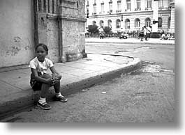 images/LatinAmerica/Cuba/People/Kids/BlackWhite/sittin-round-a.jpg