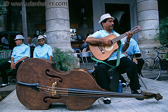 upright-bass-n-guitar.jpg