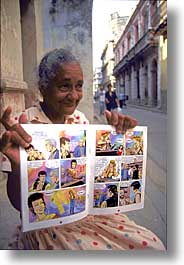 images/LatinAmerica/Cuba/People/Women/comics.jpg
