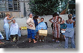 images/LatinAmerica/Cuba/People/Women/haircuts.jpg